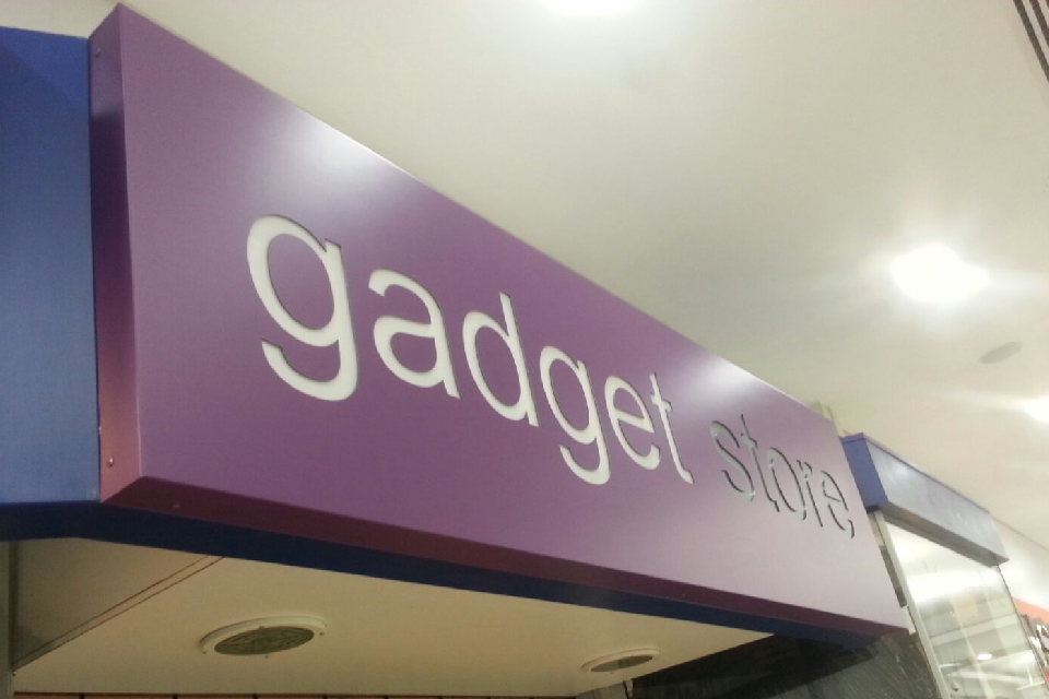 signs-glasgow-light-boxes-glasgow-gadget-store